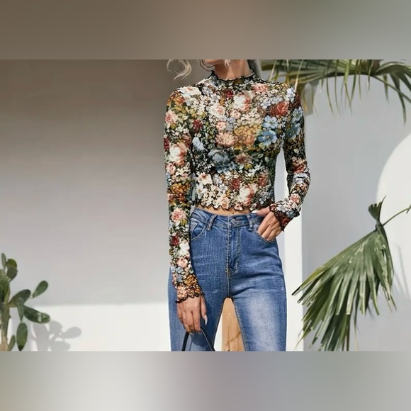 Floral Long Sleeve Top - Picture 4 of 6